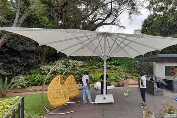 Retractable Garden Umbrella